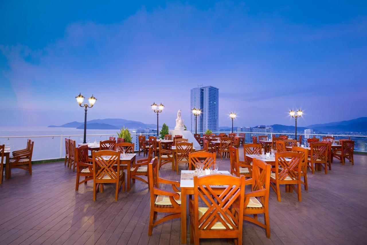 World Khách sạn 4*