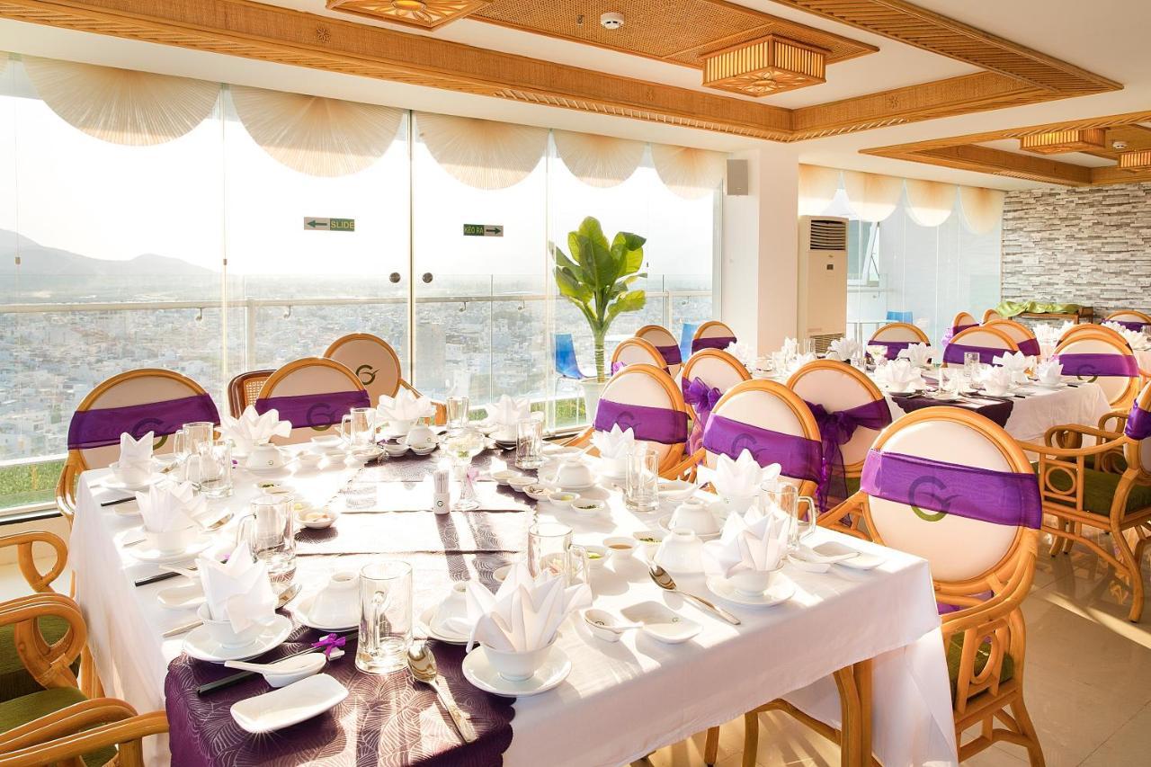 Hotel World 4*
