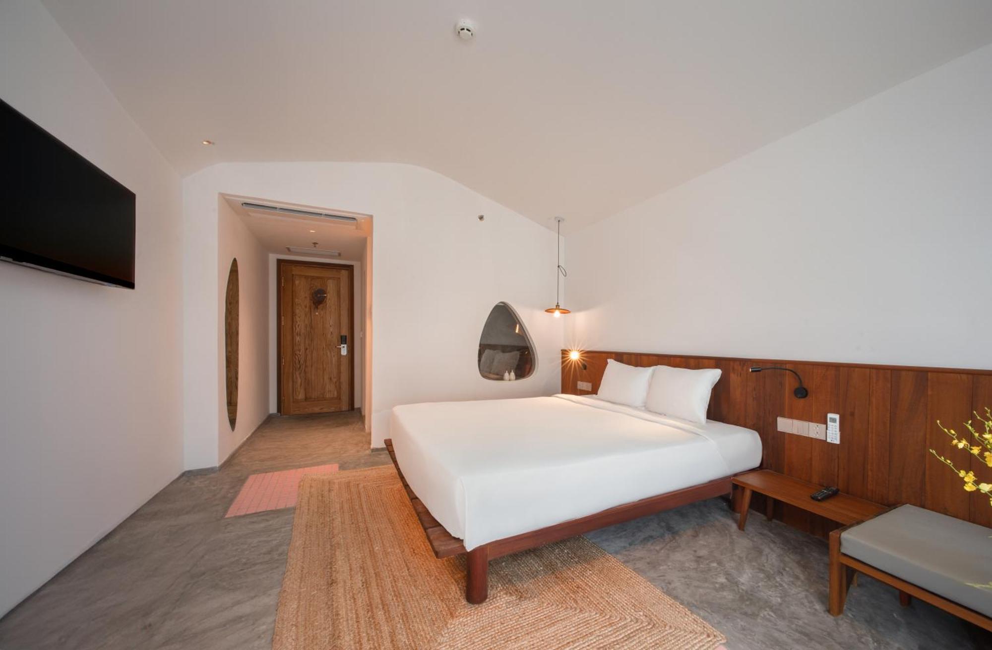 World Hotel 4*