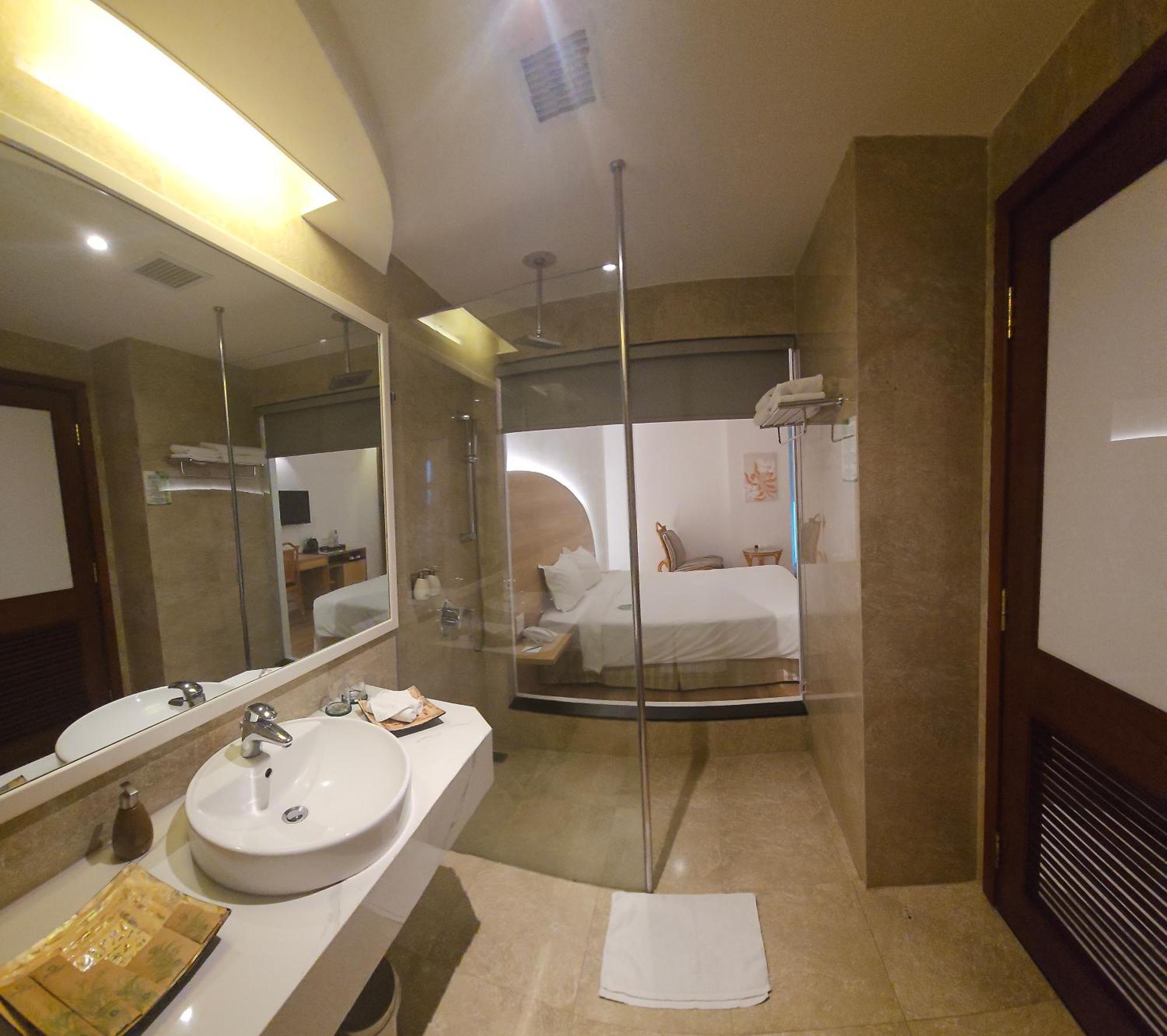 World 4* Nha Trang