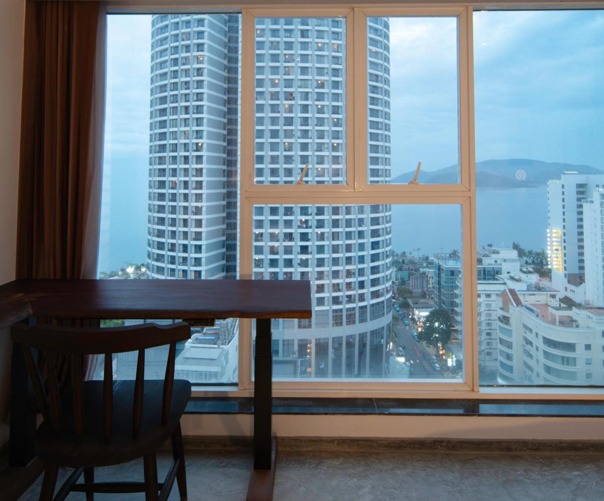 World Khách sạn Nha Trang